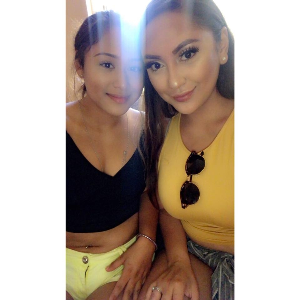 Meet your Posher, Leslie